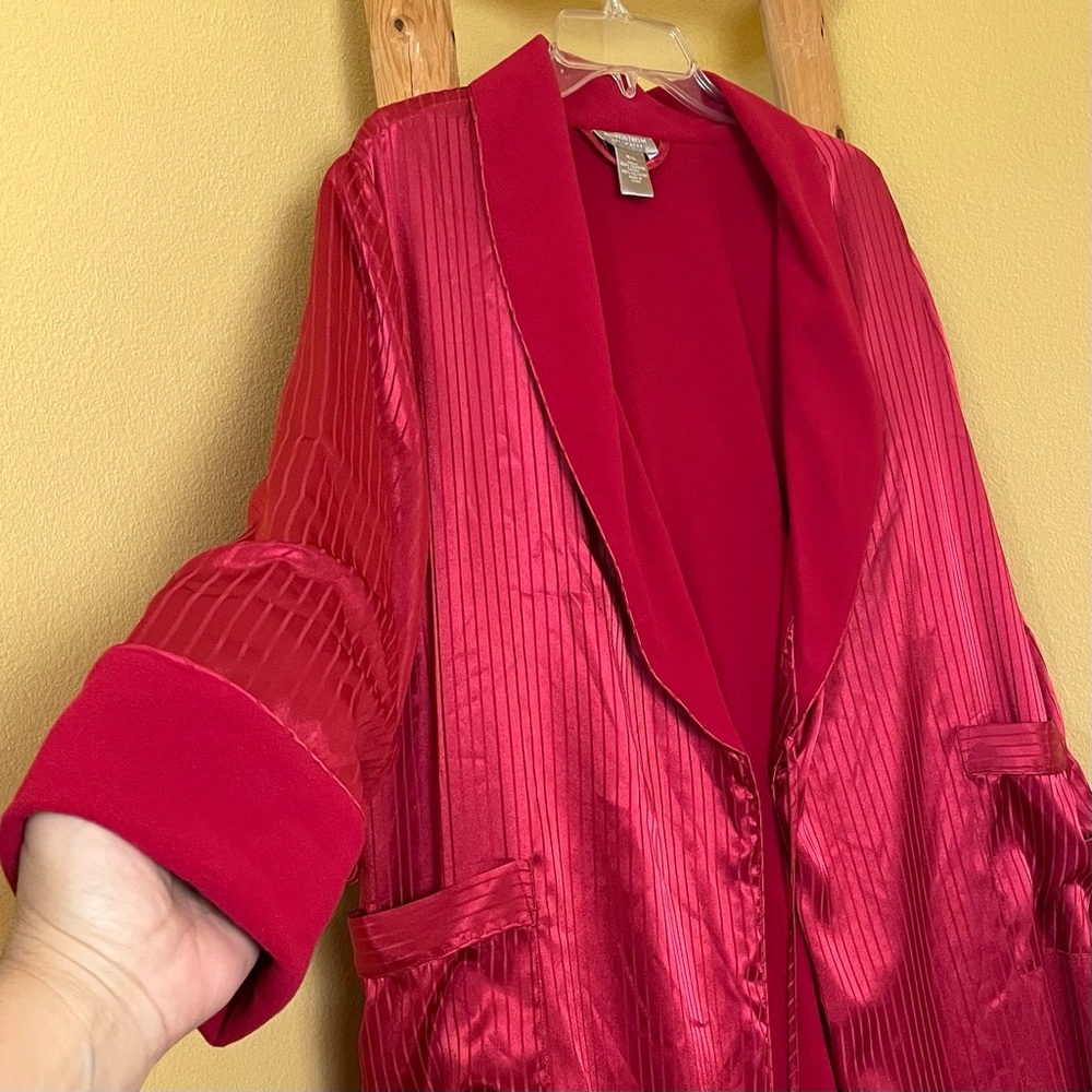Nordstrom Intimates Red Robe Satin and Fleece Size M/L